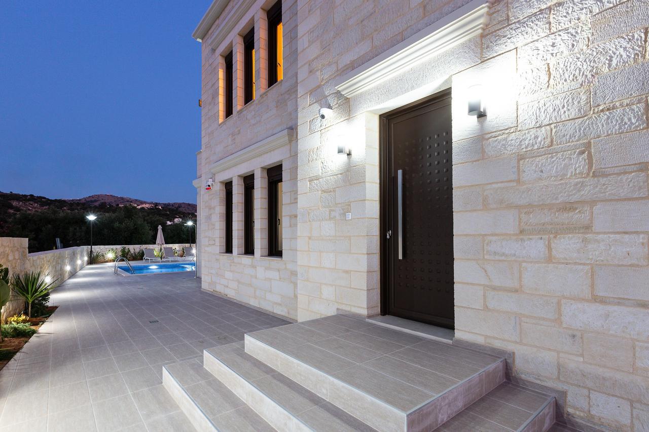 Eudora Luxury Stone Villa 알미리다 외부 사진