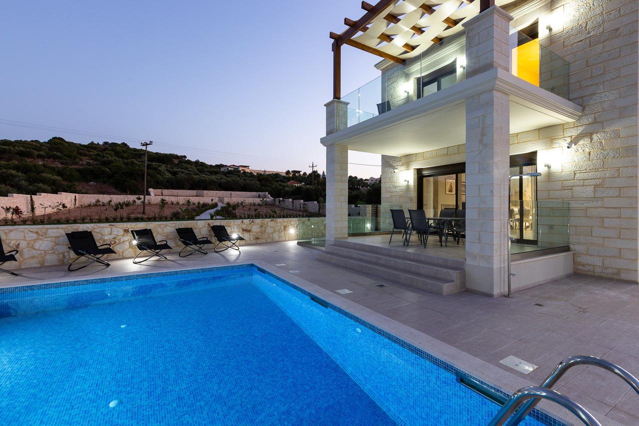 Eudora Luxury Stone Villa 알미리다 외부 사진