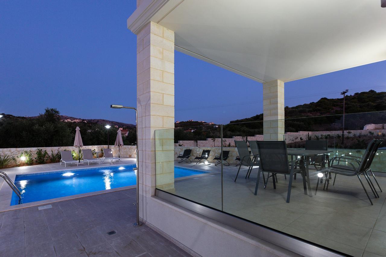 Eudora Luxury Stone Villa 알미리다 외부 사진